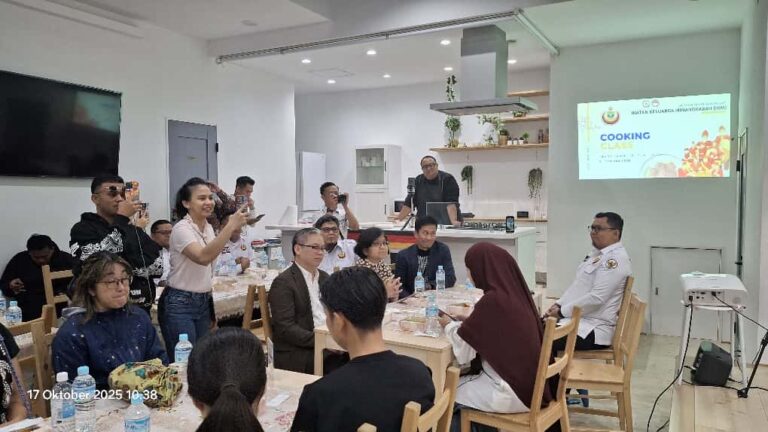 IKM Gelar Pelatihan Memasak Rendang di Tokyo, Dihadiri Ketua Umum Andre Rosiade