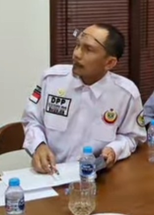 MASYARAKAT MINANGKABAU DENGAN ABS-SBK: HARMONI YANG BERAKAR TRADISI, EMPIRISME, DAN KOSMOLOGI, BUKAN INTOLERANSI KAUM BAR-BAR